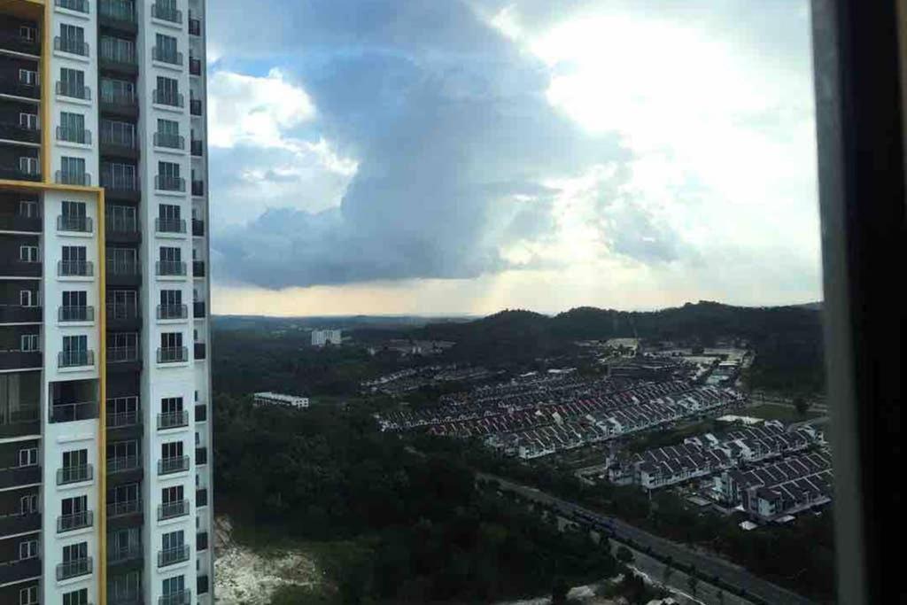 盛婷民宿a S&Thomez 2Bedrooms Mesamall Wifi Klia Usim Miu Inti Nu 닐라이 외부 사진