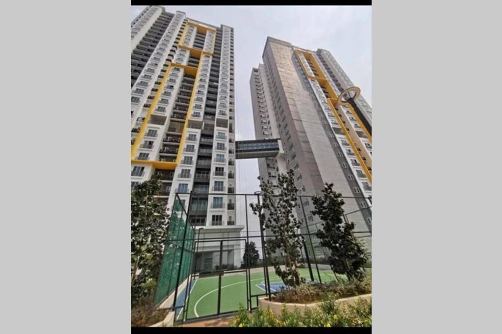 盛婷民宿a S&Thomez 2Bedrooms Mesamall Wifi Klia Usim Miu Inti Nu 닐라이 외부 사진
