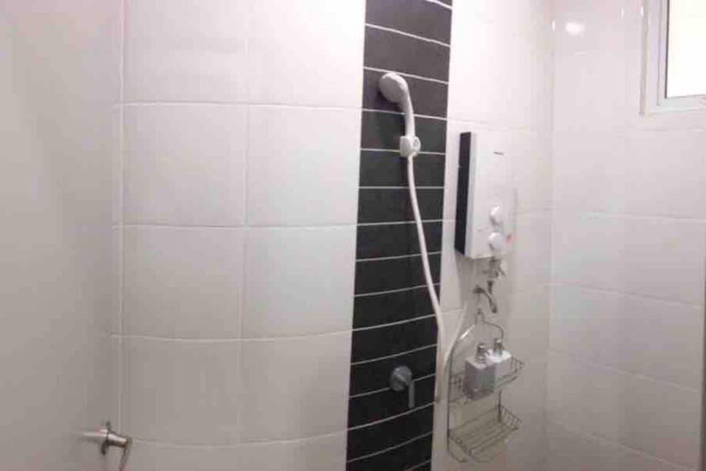 盛婷民宿a S&Thomez 2Bedrooms Mesamall Wifi Klia Usim Miu Inti Nu 닐라이 외부 사진